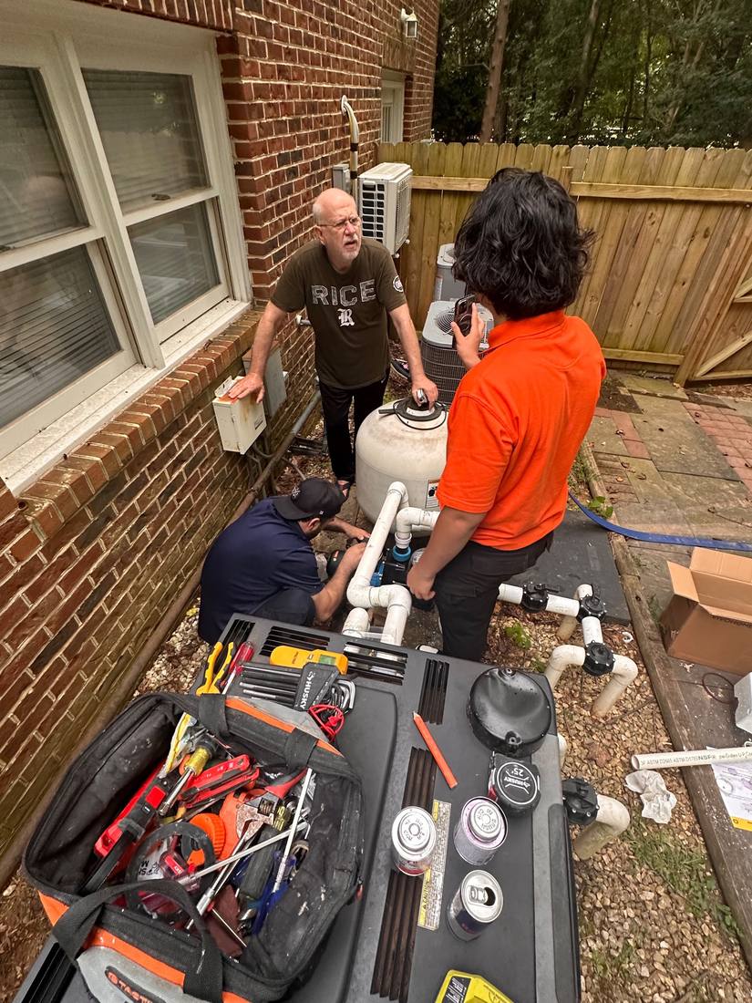Pool equipment service on site